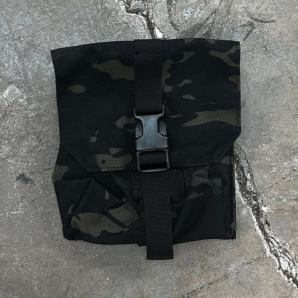 Clearance Buckle Double Mag Pouch