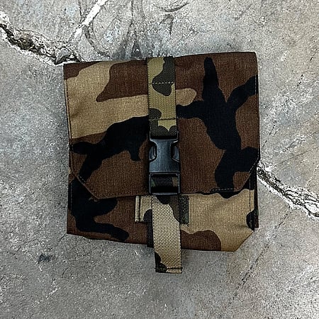 Clearance Buckle Double Mag Pouch